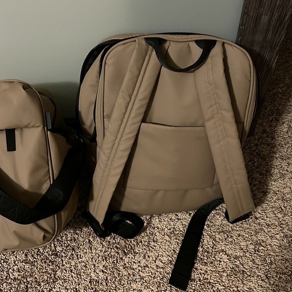 Calpak - Picture 2 of 3